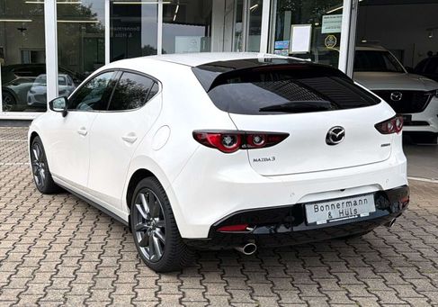 Mazda 3, 2025
