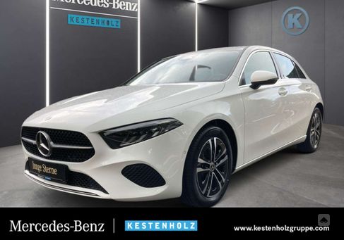 Mercedes-Benz A 200, 2023