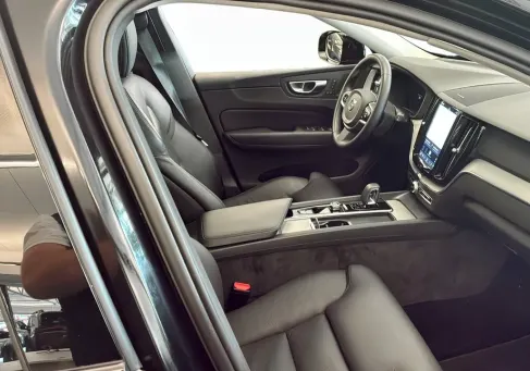 Volvo XC60, 2025