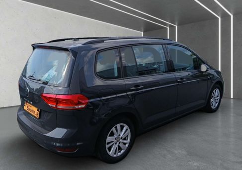 Volkswagen Touran, 2022 3