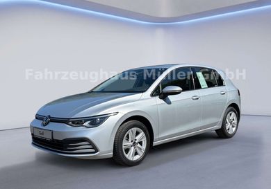 Volkswagen Golf, 2023