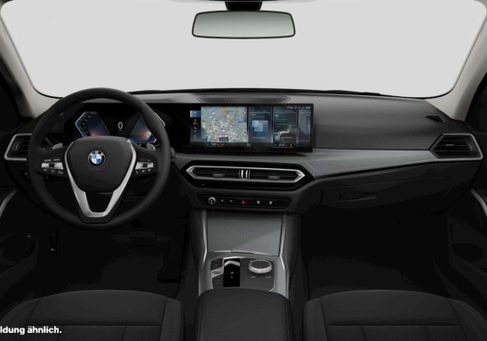 BMW 318, 2023