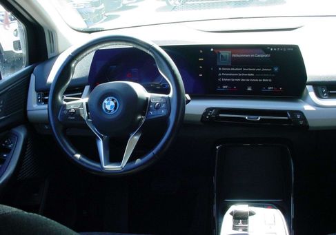 BMW 225, 2023
