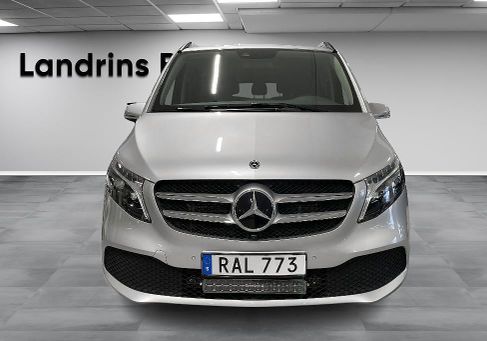 Mercedes-Benz V 300, 2023