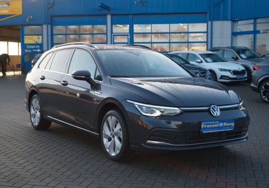 Volkswagen Golf, 2022