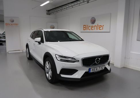 Volvo V60 Cross Country, 2019