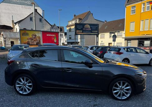 Mazda 3, 2026