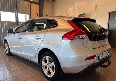 Volvo V40, 2018