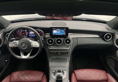 Mercedes-Benz C 300, 2021 3