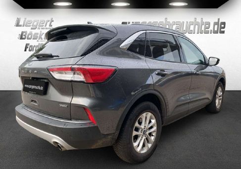 Ford Kuga, 2022