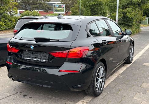 BMW 118, 2021