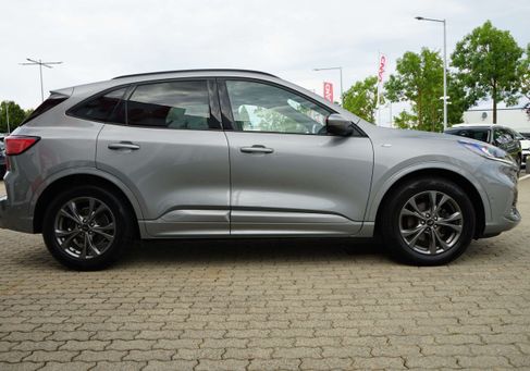 Ford Kuga, 2021