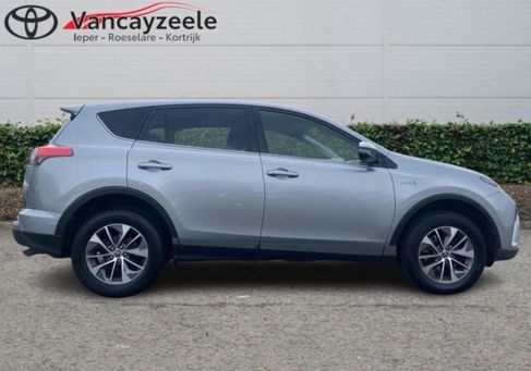 Toyota RAV 4, 2018 3