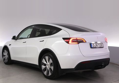 Tesla Model Y, 2024 3