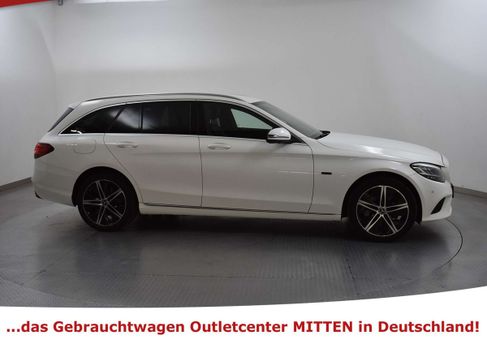 Mercedes-Benz C 300, 2020