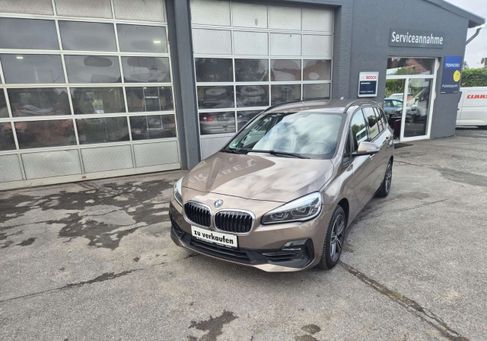 BMW 216, 2019