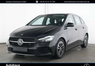 Mercedes-Benz B 180, 2025