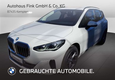 BMW 220, 2025