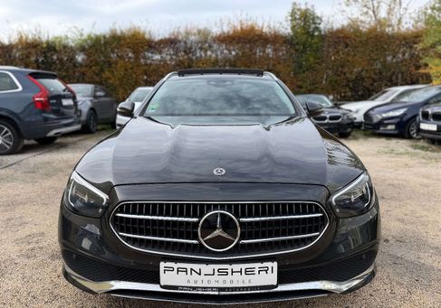 Mercedes-Benz E 220, 2021