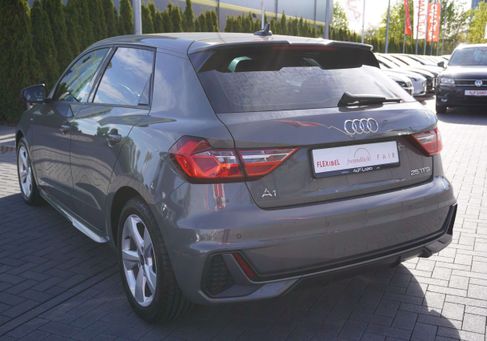 Audi A1, 2022
