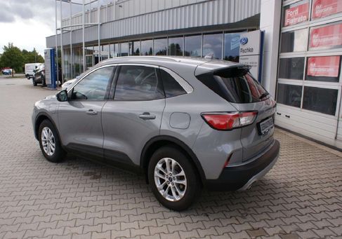 Ford Kuga, 2021
