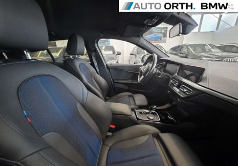 BMW 118, 2023