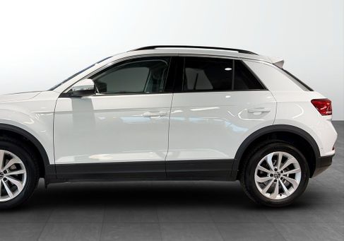 Volkswagen T-Roc, 2025 2
