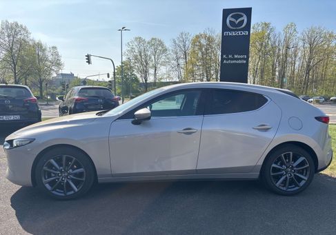 Mazda 3, 2025