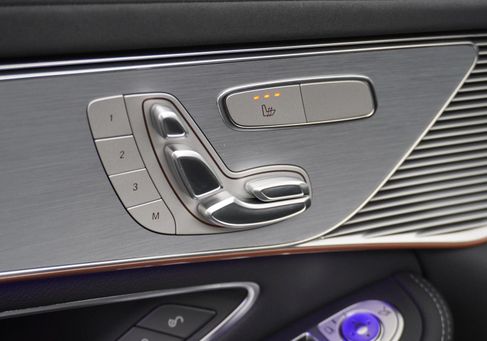 Mercedes-Benz EQC, 2023