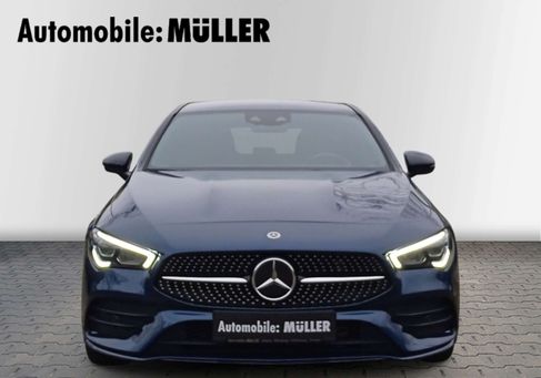 Mercedes-Benz CLA 180, 2022