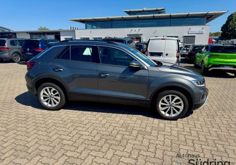 Volkswagen T-Roc, 2023