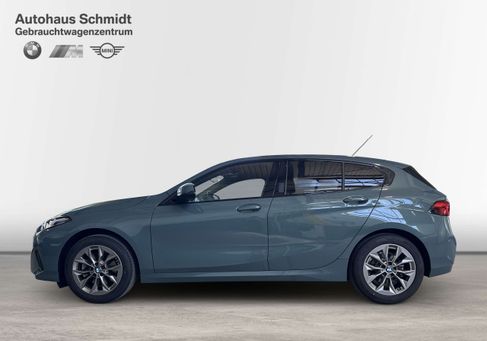 BMW 120, 2025