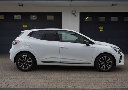 Renault Clio, 2024
