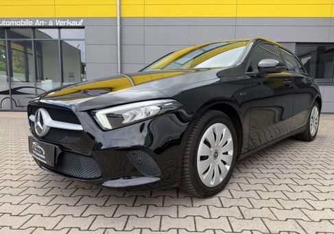 Mercedes-Benz A 250, 2020 3