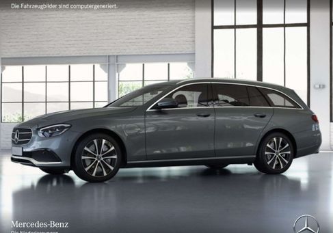 Mercedes-Benz E 300, 2021