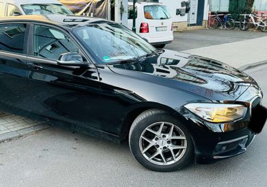 BMW 118, 2018