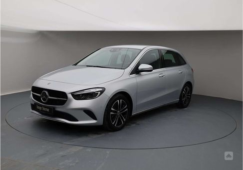 Mercedes-Benz B 220, 2022