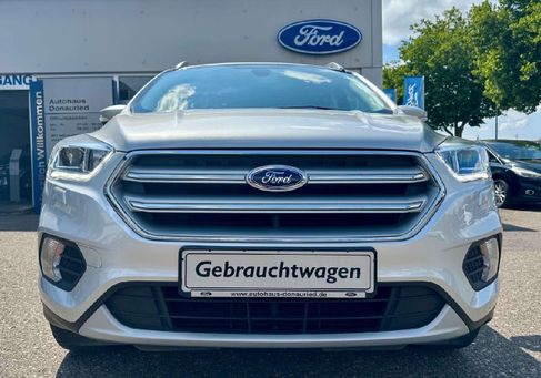 Ford Kuga, 2019