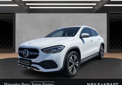 Mercedes-Benz GLA 200, 2021