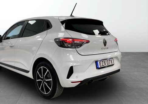 Renault Clio, 2024 3