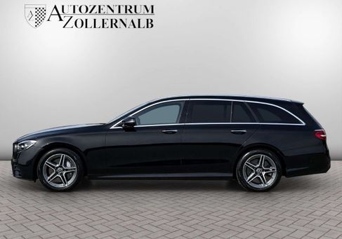 Mercedes-Benz E 300, 2022 3