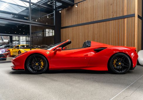 Ferrari F8, 2023 3
