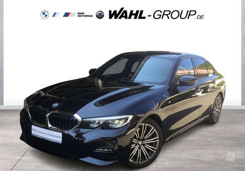 BMW 330, 2019