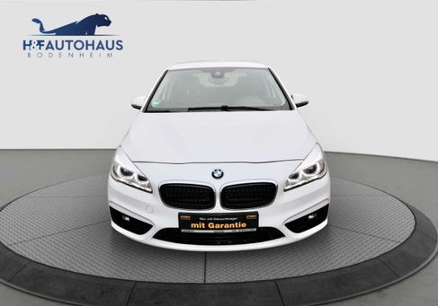 BMW 218, 2017