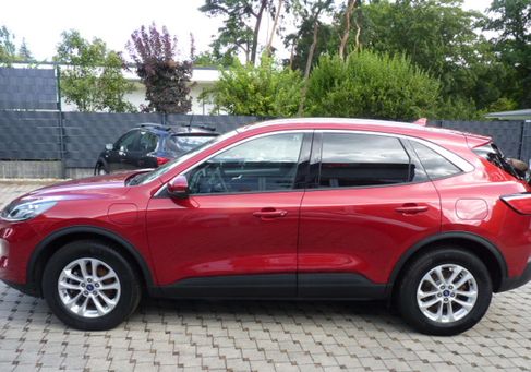 Ford Kuga, 2021