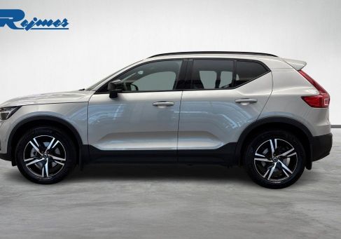 Volvo XC40, 2025 2