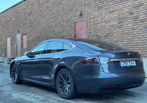 Tesla Model S, 2018