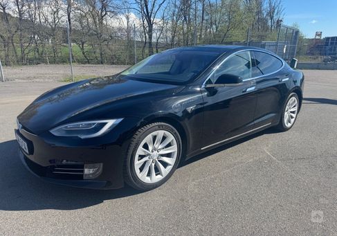 Tesla Model S, 2017