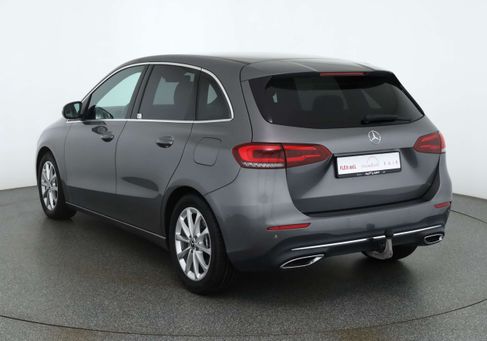 Mercedes-Benz B 250, 2019 3