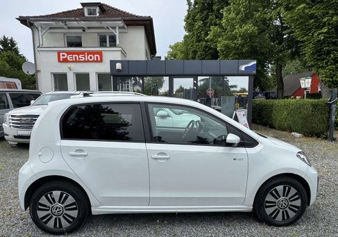 Volkswagen up!, 2019